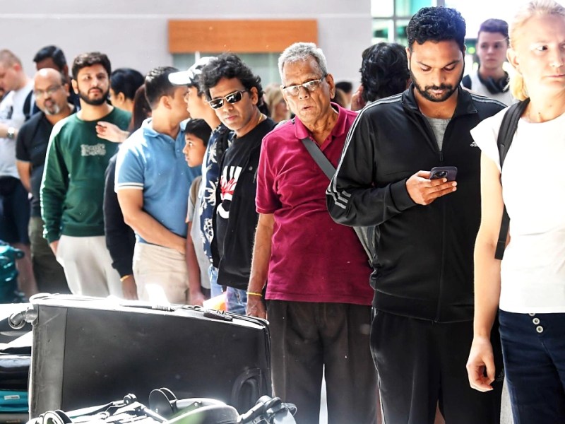 Air travel demand holds steady during Reunification, Labor Day&nbsp;holidays