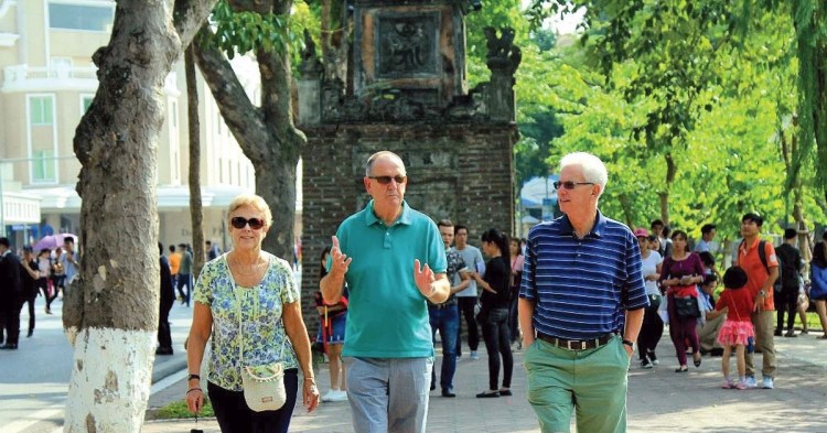 Vietnam tourism sets twin records in international arrivals in May, first 5&nbsp;months